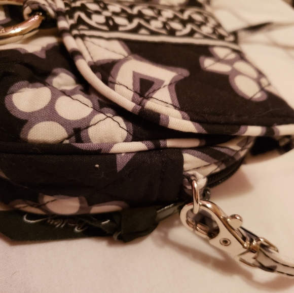 Vera Bradley Crossbody - Picture 2 of 8